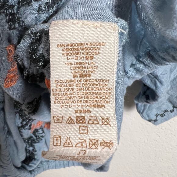 Free People Blue New World Embroidered Bohemian Cold Shoulder Peasant Top Size M - Picture 10 of 11